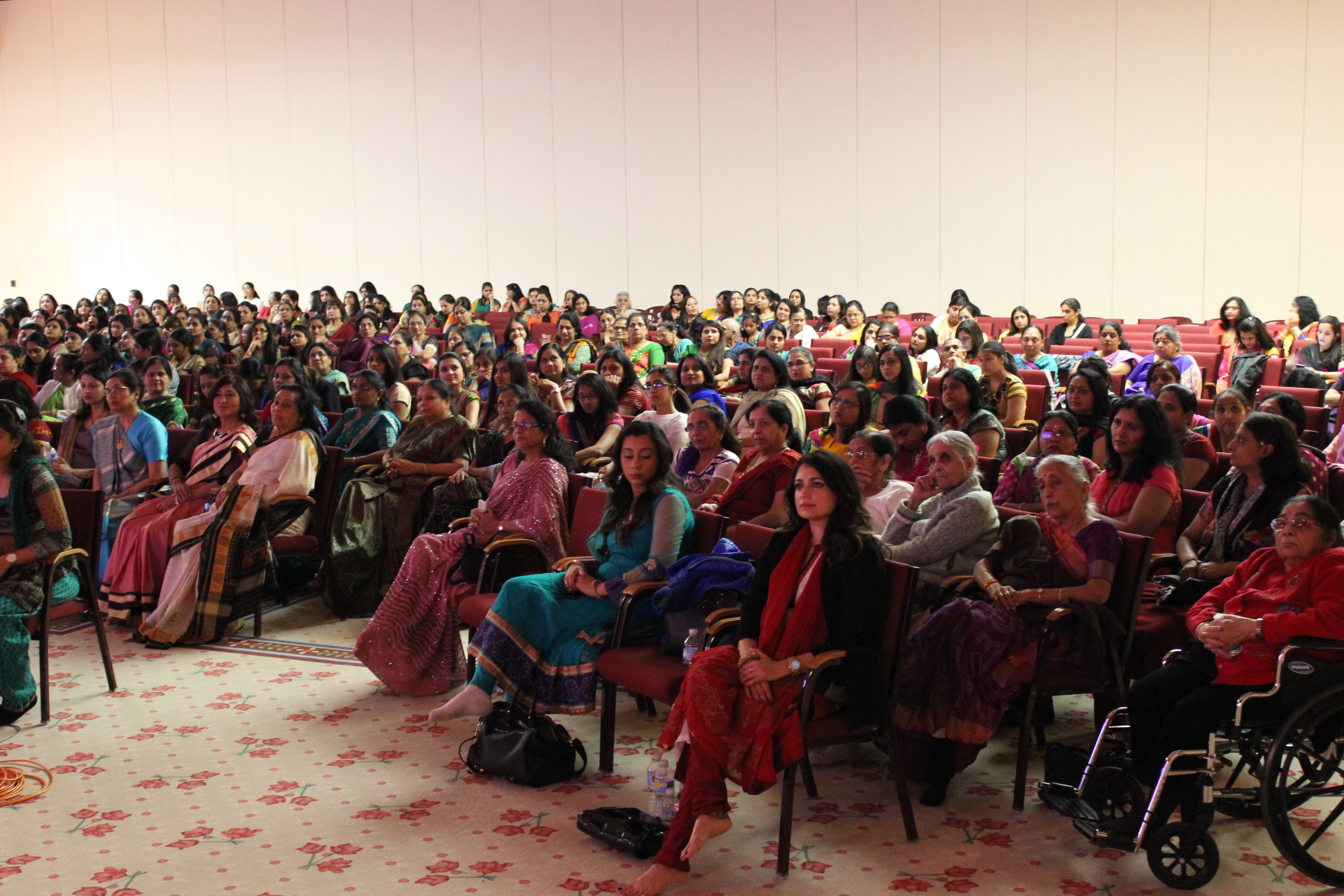 Full shot of attendees at Women's Conference 2015 - small